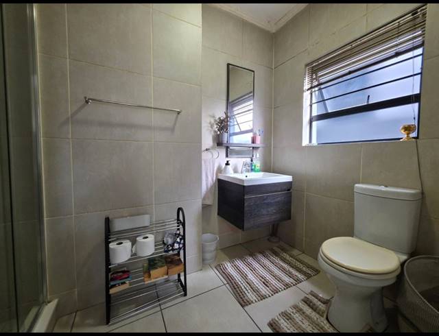 3 BEDROOM APARTMENT FOR SALE IN MODDERFONTEIN